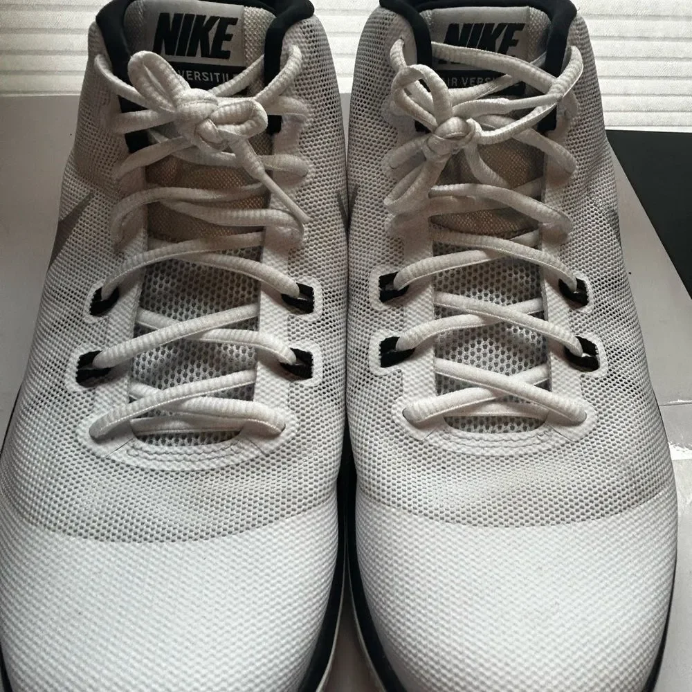 Nike men white